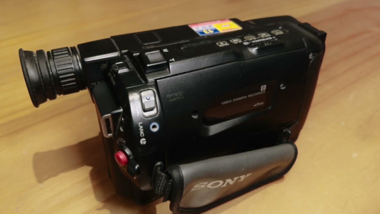 Quick Unboxing: Retro 90s Sony Camcorder TRV16E