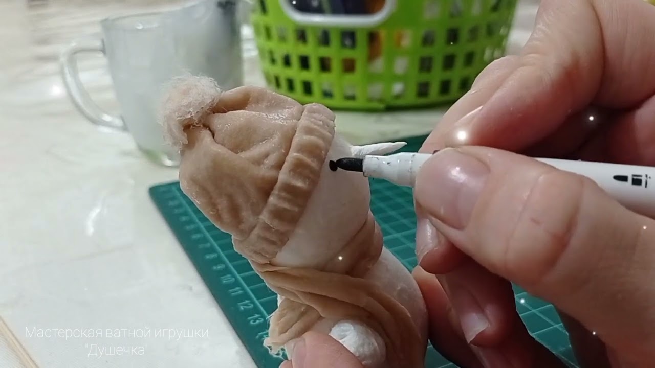 Ватная игрушка снеговик. Мастер-класс