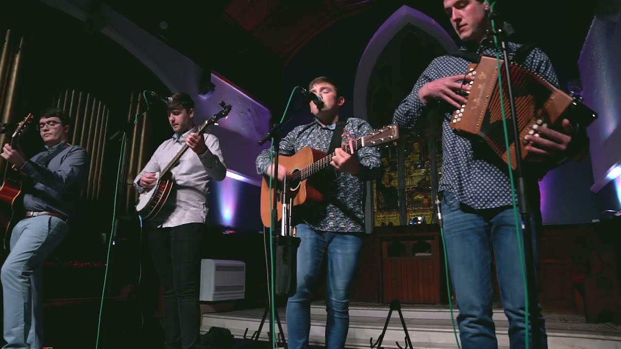 The Fógues - Fisherman's Blues (Live at St. George's)