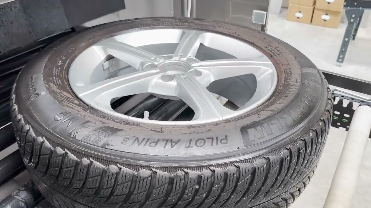 TireTech TW200 Radwaschanlage mit FleetScan Wheel
