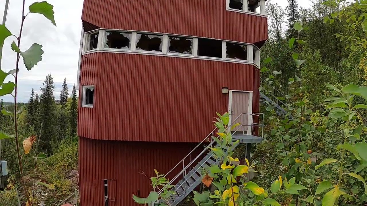 Kråkslottet uppe i Dundret !  Vid Boklövs backe !