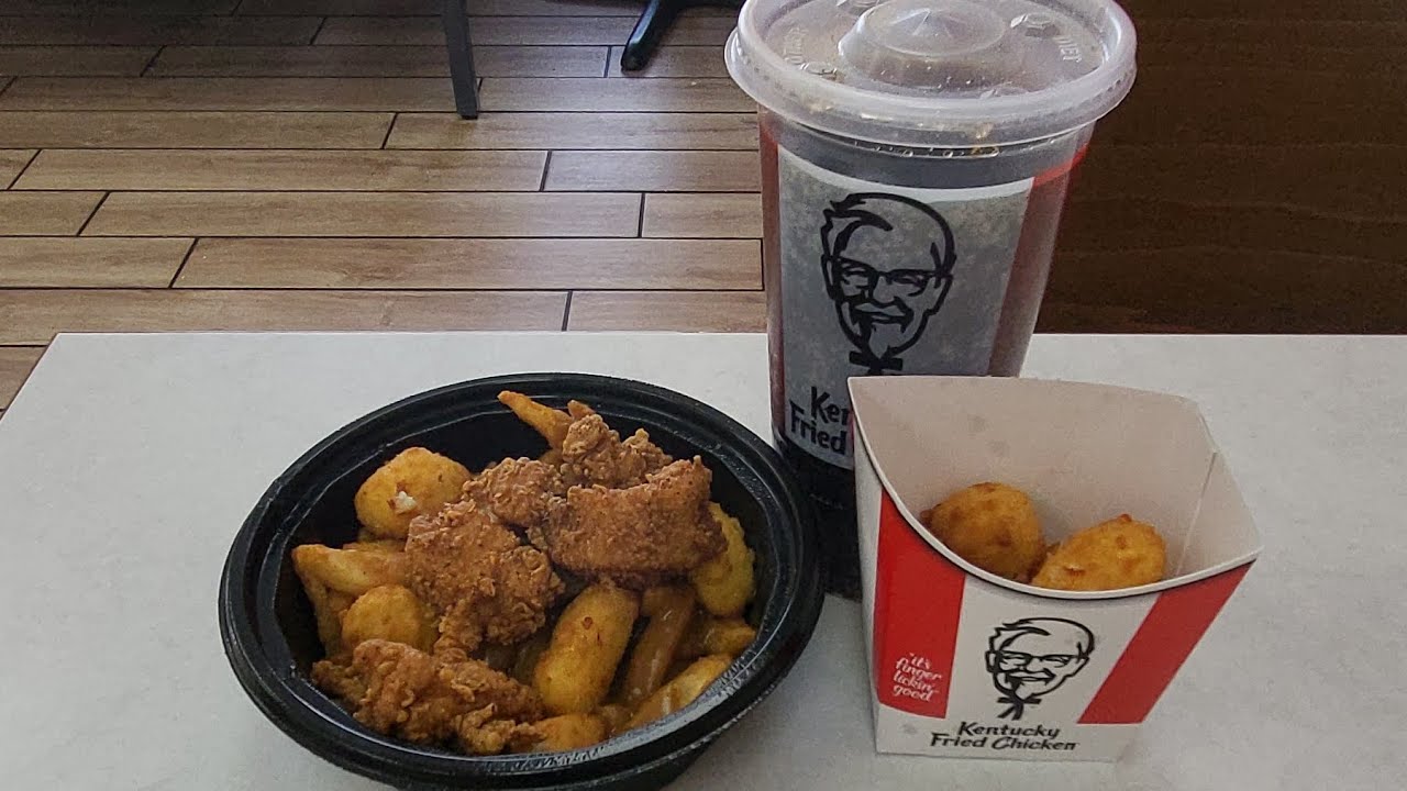 Eating kfc new matty bowl and cheese curds