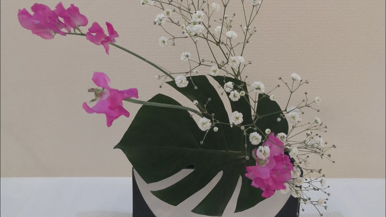 池坊自由花カリキュラムでいけばな体験スイトピー編
