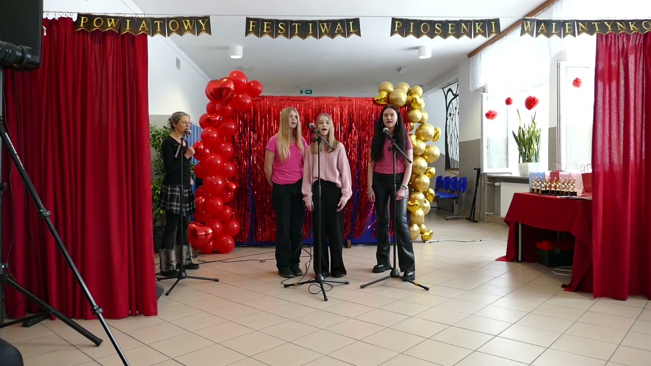 Dorota Troć, Eliana Korecki - SP 1 Sokółka - „Shallow A Star Is Born” - Lady Gaga Bradley Cooper