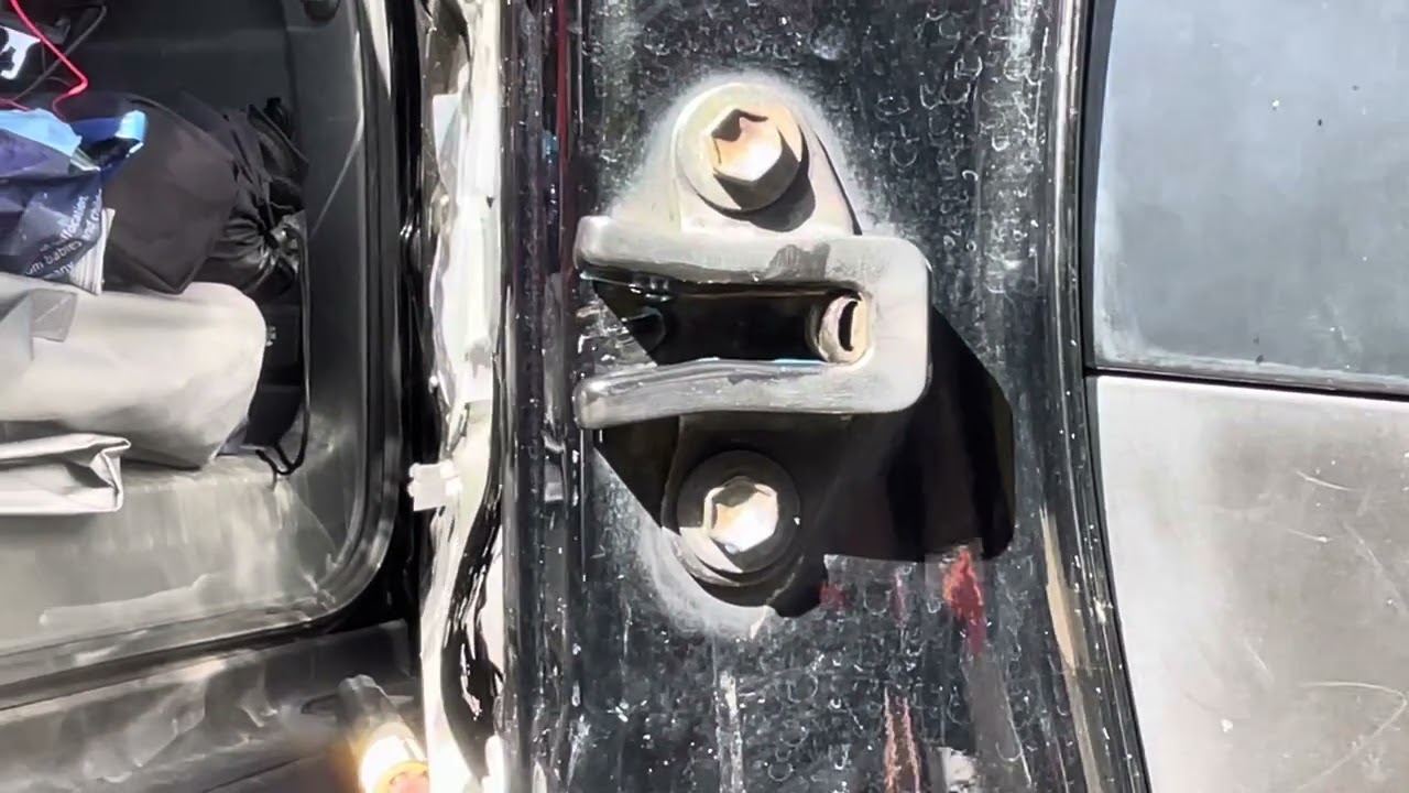 Toyota Landcruiser Prado 150 Tailgate rattle part 2.