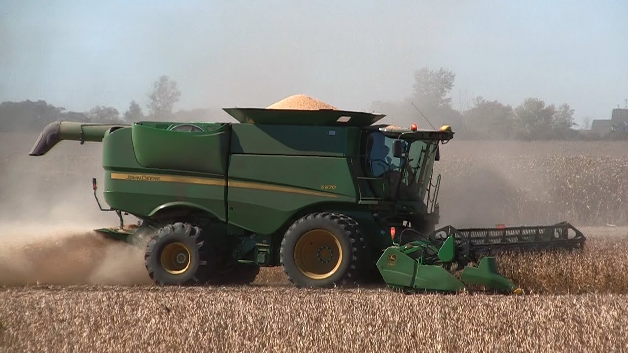 Pitstick Farms - Soybean Harvest, John Deere S670 Combines on 10-9-2013