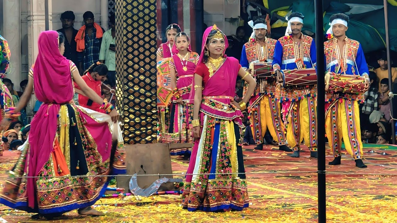पहला ईनाम 41 हजार‼️मां चामुंडा गरबा मंडल गोपालपुर बिस्टान कि टीम‼️ ग्राम मेणीमाता से ले गई 🎉