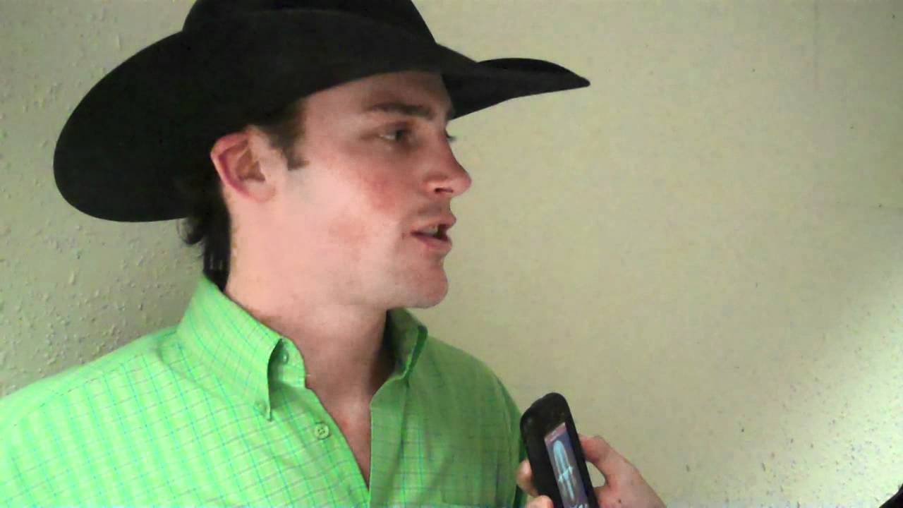 Tyler Corrington of Hastings, Minn. wins round 6 Saddle Bronc riding