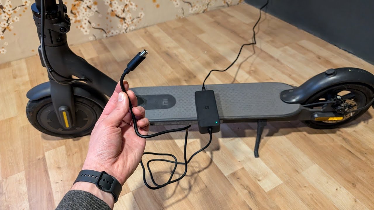 How to Charge Xiaomi Scooter - 4, 3,Lite, 1S ,Pro 2 ,Essential, M365 ,M365 Pro