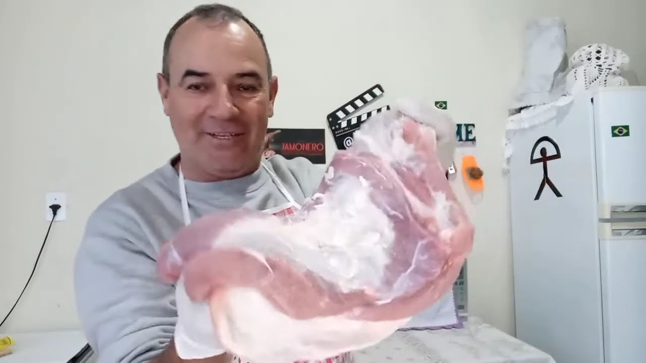 BONDIOLA MATURADO E BACON DEFUMADO CASEIRO