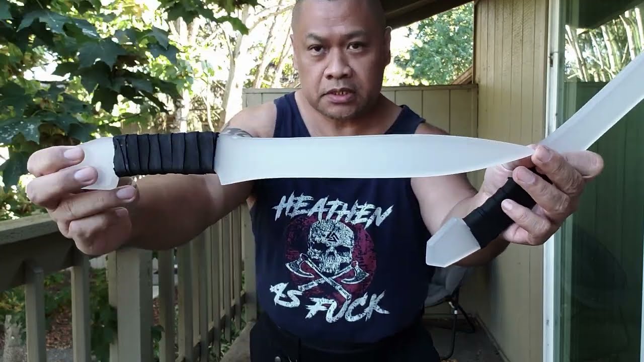 Review: Custom Crysknife Trainers