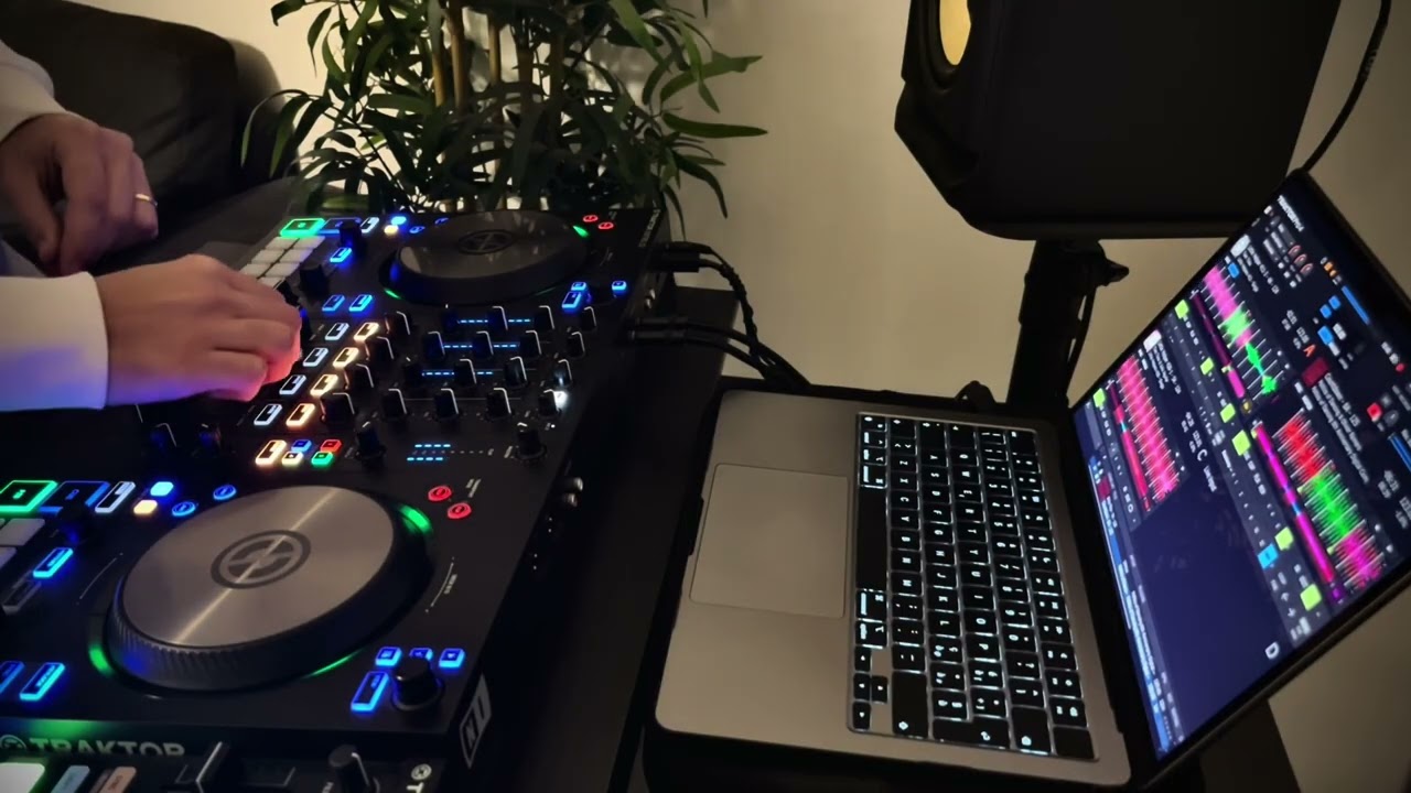 Mix Deep Groovy Vibes
