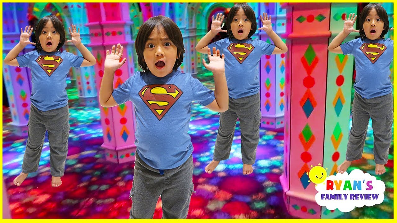 Ryan lost in the huge Mirror Maze with Ryan's Family Review