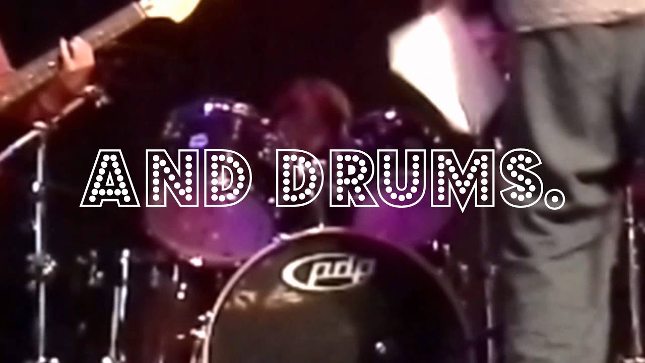 Learn how to play drums with free drum lessons online.