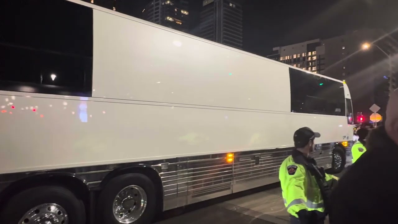 Paul McCartney - Leaving Hamilton, ON - TD Coliseum - Nov. 21, 2025