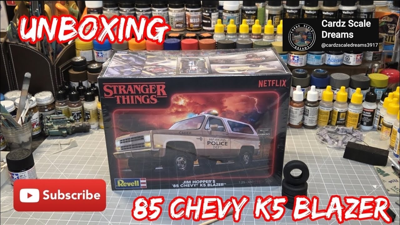 Unboxing 1985 Chevy K5 Blazer Jim HOPPER Stranger Things