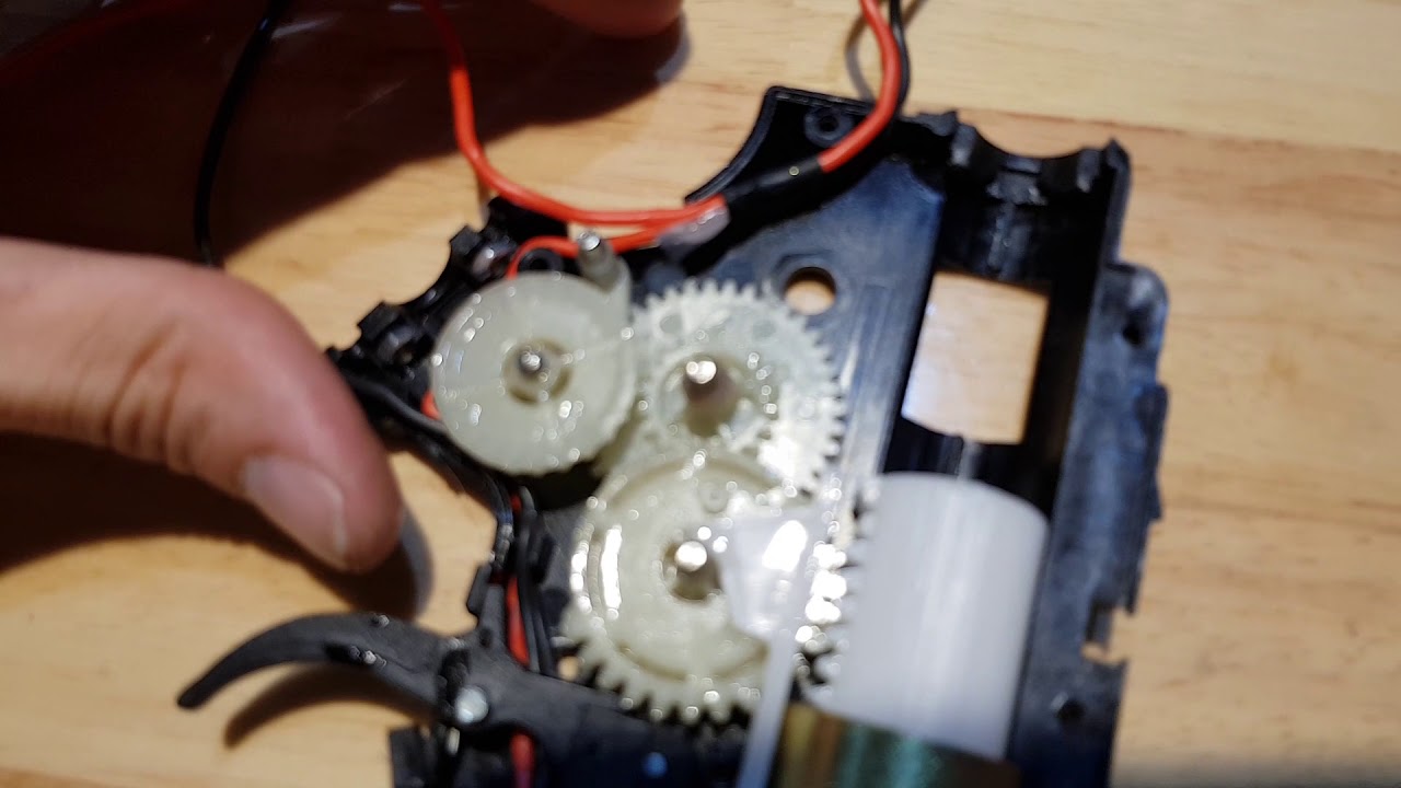 Always inspect your gearbox before use.