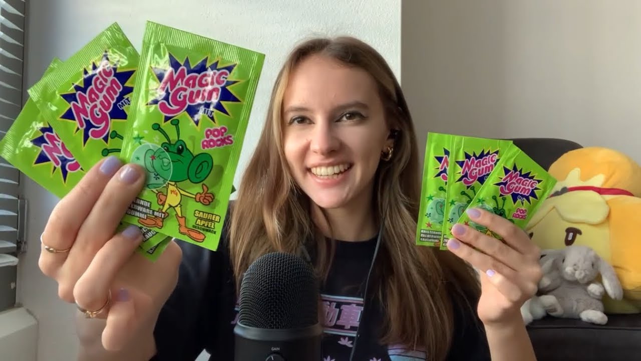 ASMR chewing magic gum🍬(chewing, mouth and eating sounds)