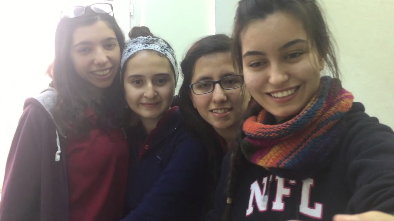 NFL 12-B Mannequin Challenge