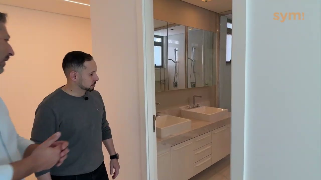 APARTAMENTO 4 SUÍTES ECOVILLE - COM VISTA PARA O PARQUE BARIGUI