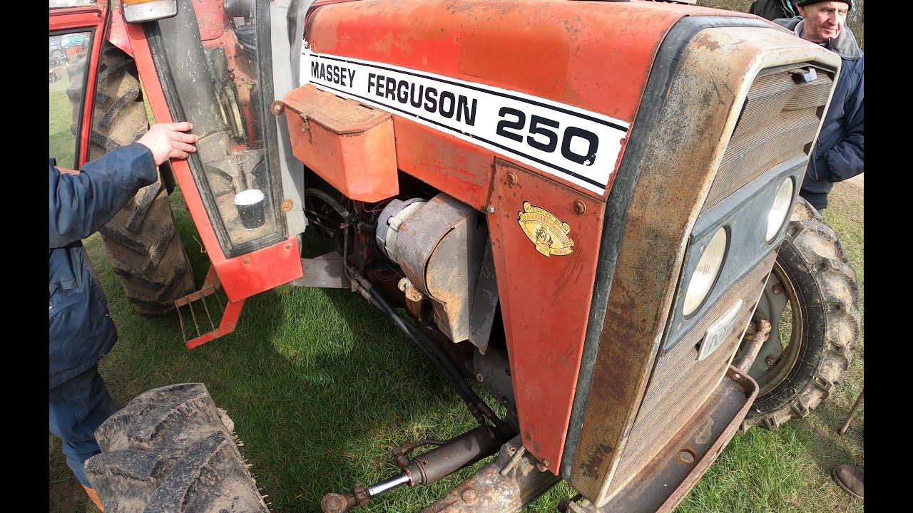1984 Massey Ferguson 250 4WD 2.5 Litre 3-Cyl Diesel Tractor (44 HP)