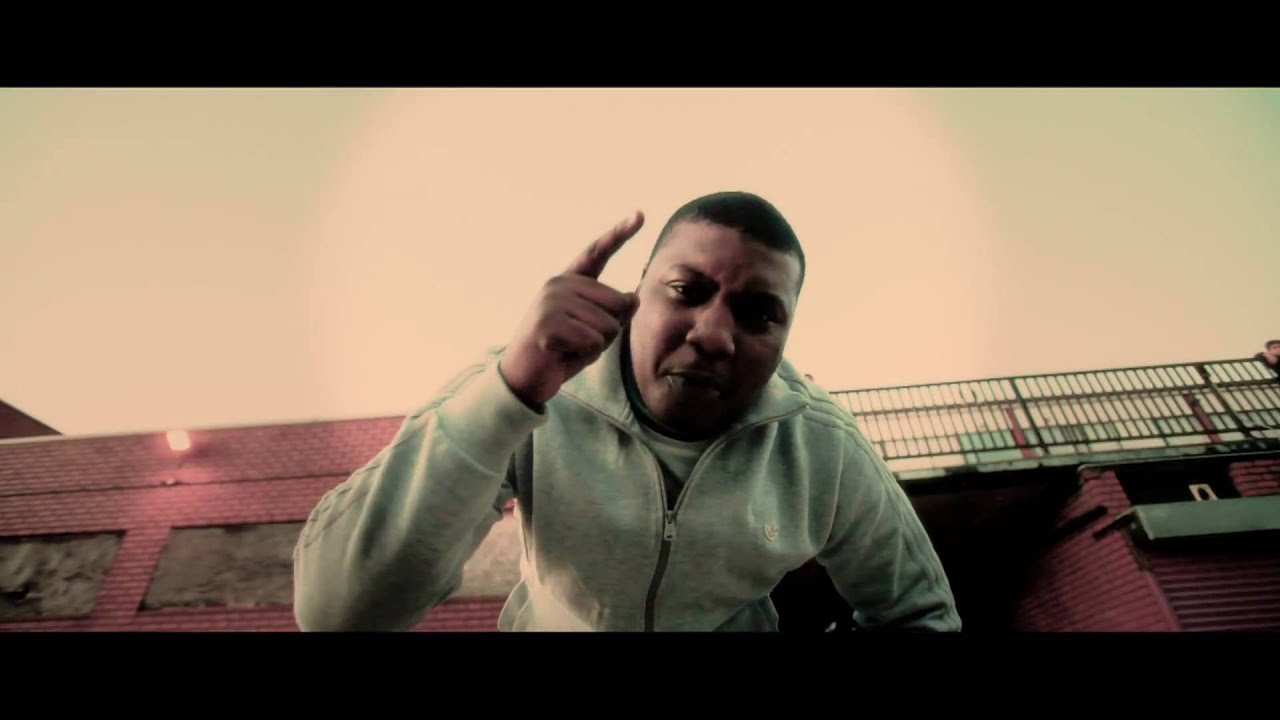 Bomma B - 