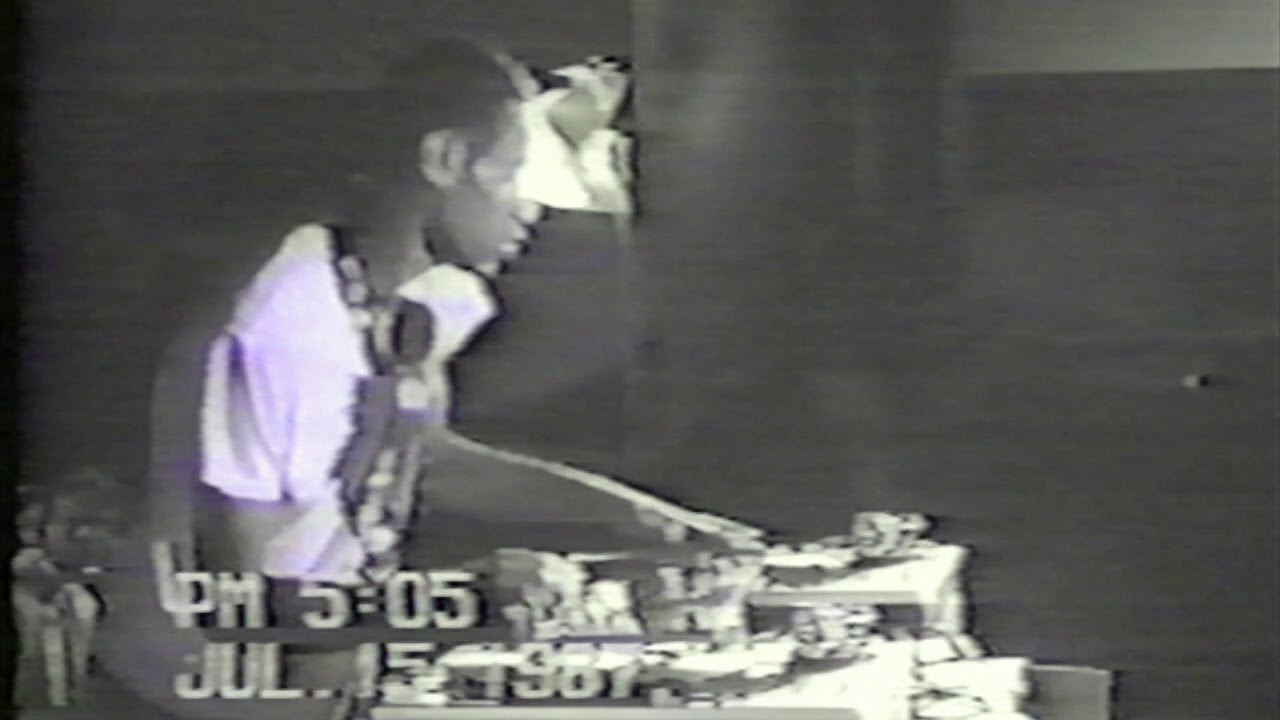 DJ Cash Money vs Joe Cooley: 1987 New Music Seminar Battle for World Supremacy.