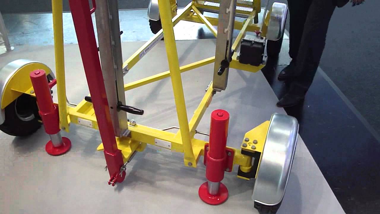 NIJL Aircraft Docking: High Speed (HS) mobile maintenance stair