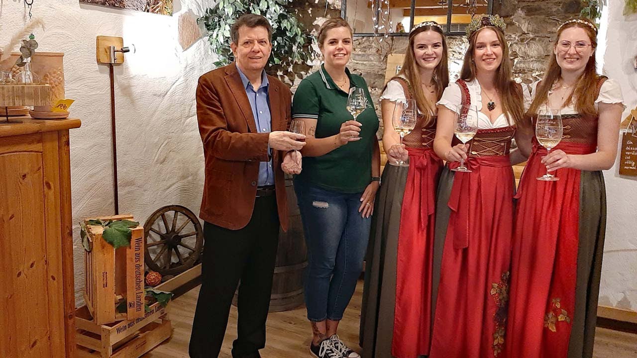 Weinmajestäten aus Löf an der Mosel im Interview