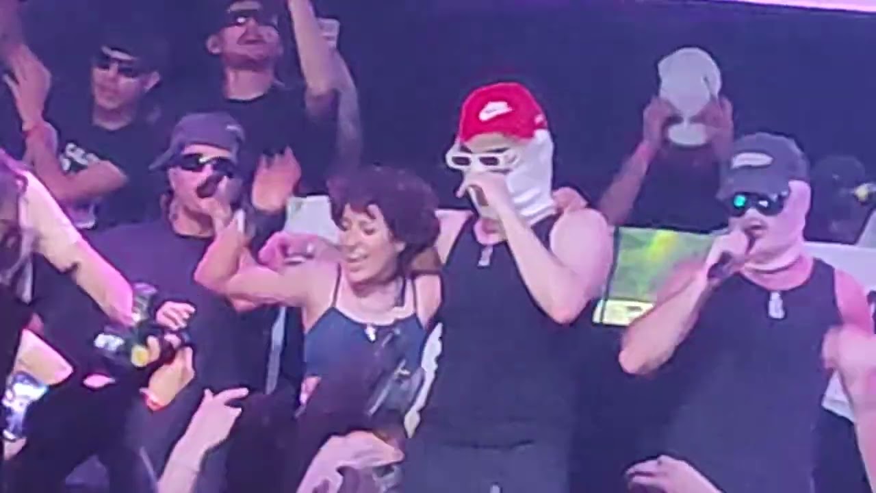 LAS MANITOS EN EL AIRE - TUSSIWARRIORS EN VIVO - UNICLUB