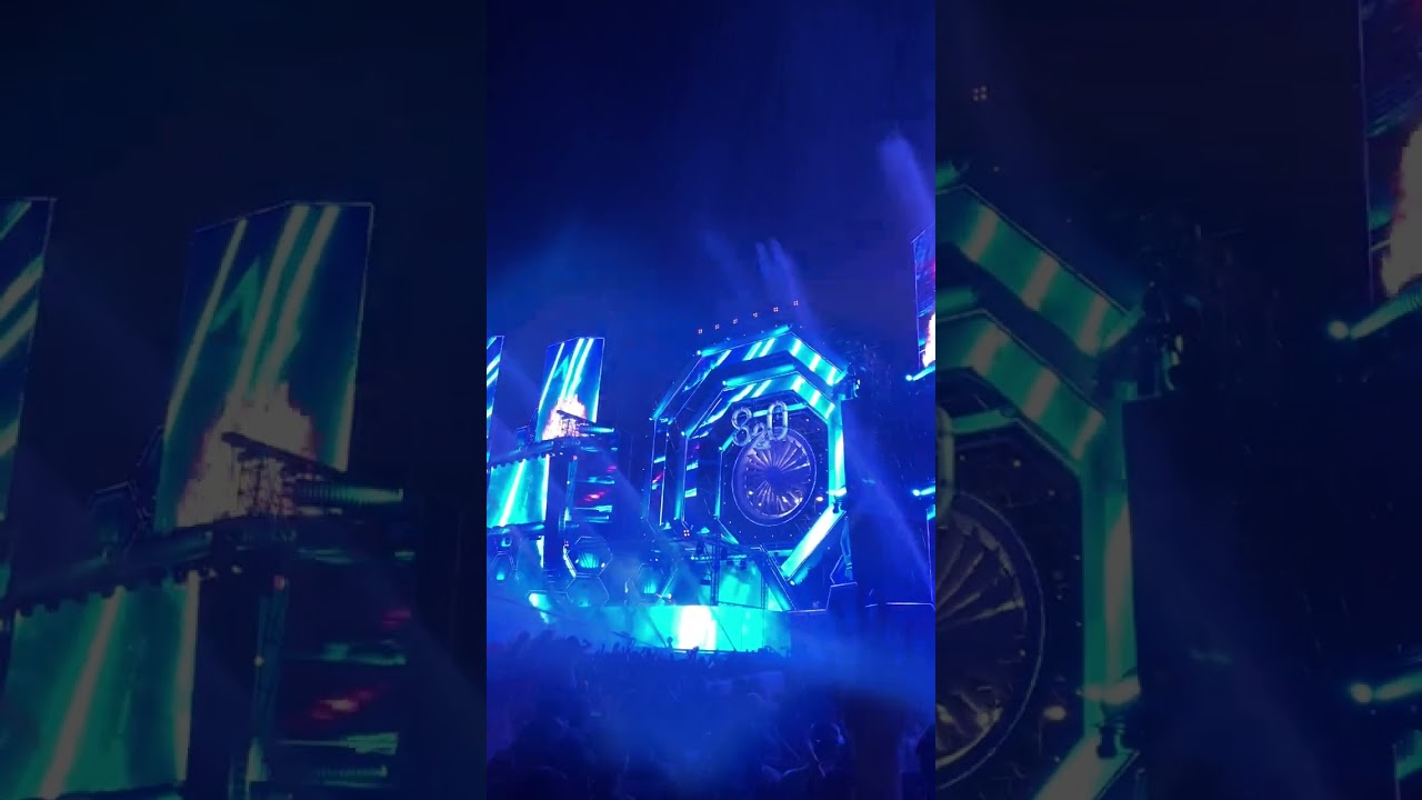 VINAI - Ray Volpe - Laserbeam( S2O Songkran Music Festival 2023 )