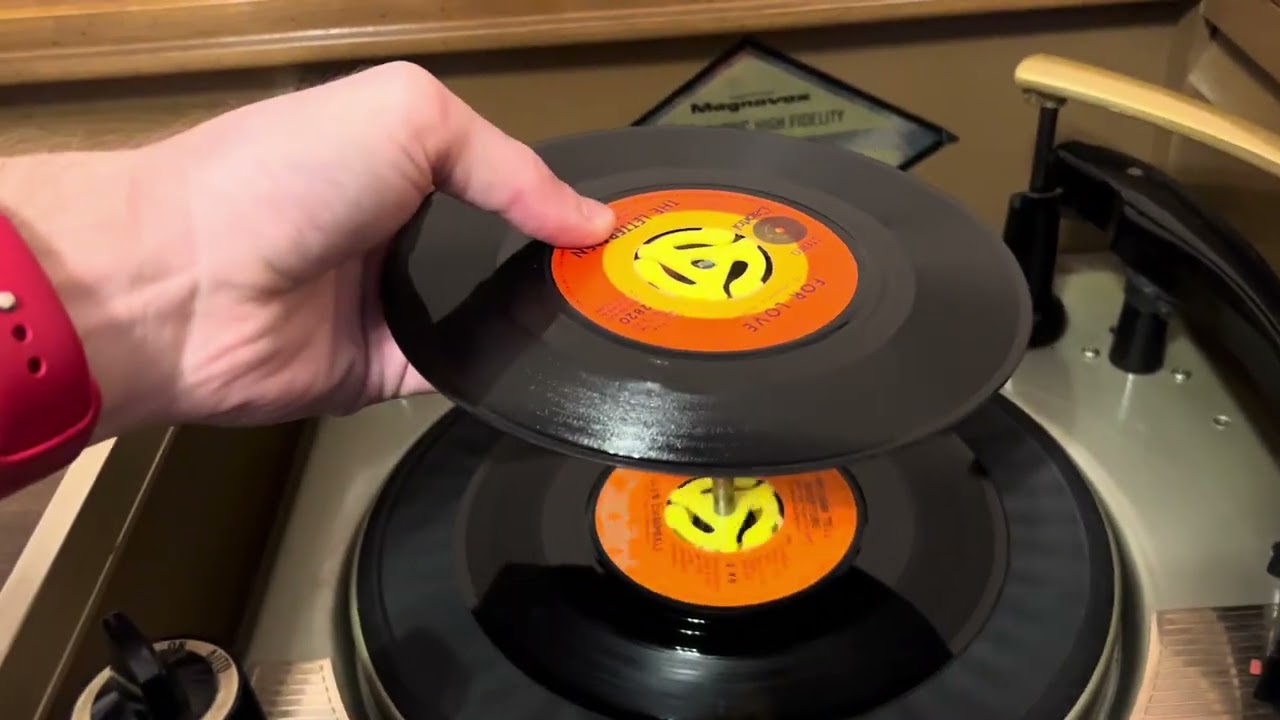 Collaro tonearm movement
