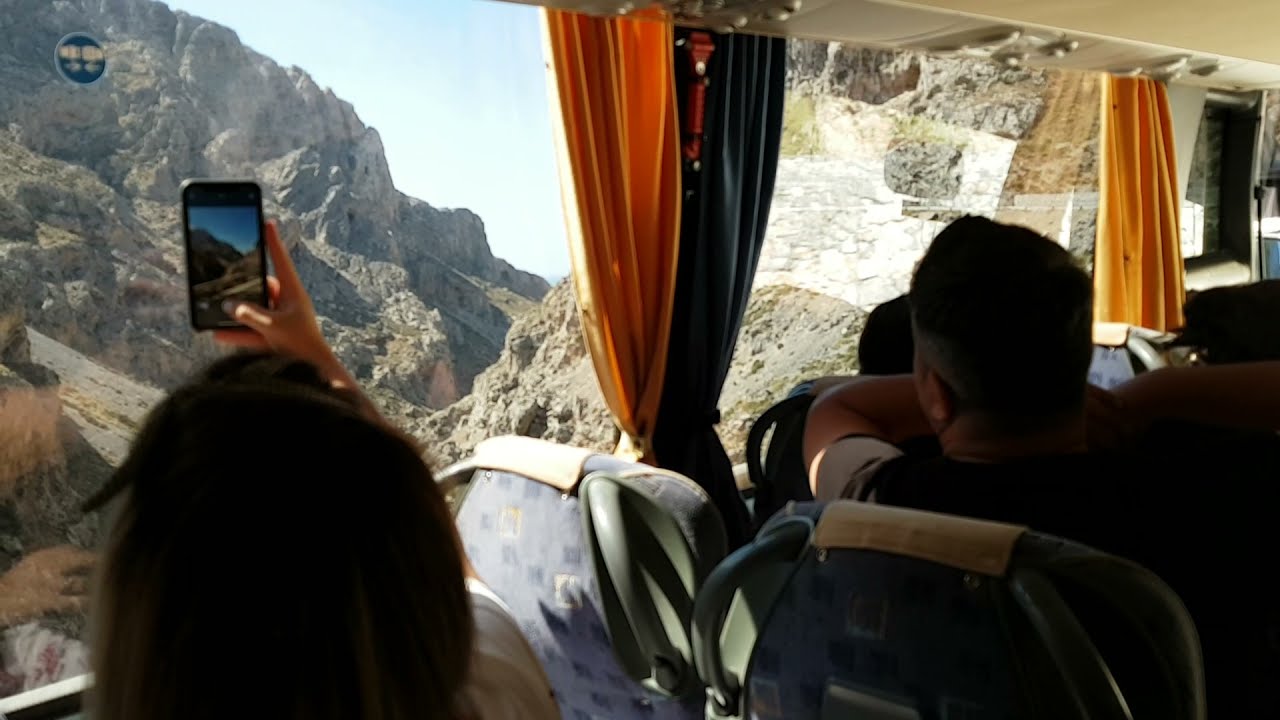 By bus to Preveli, through Rethymno and Kotsifou Canyon