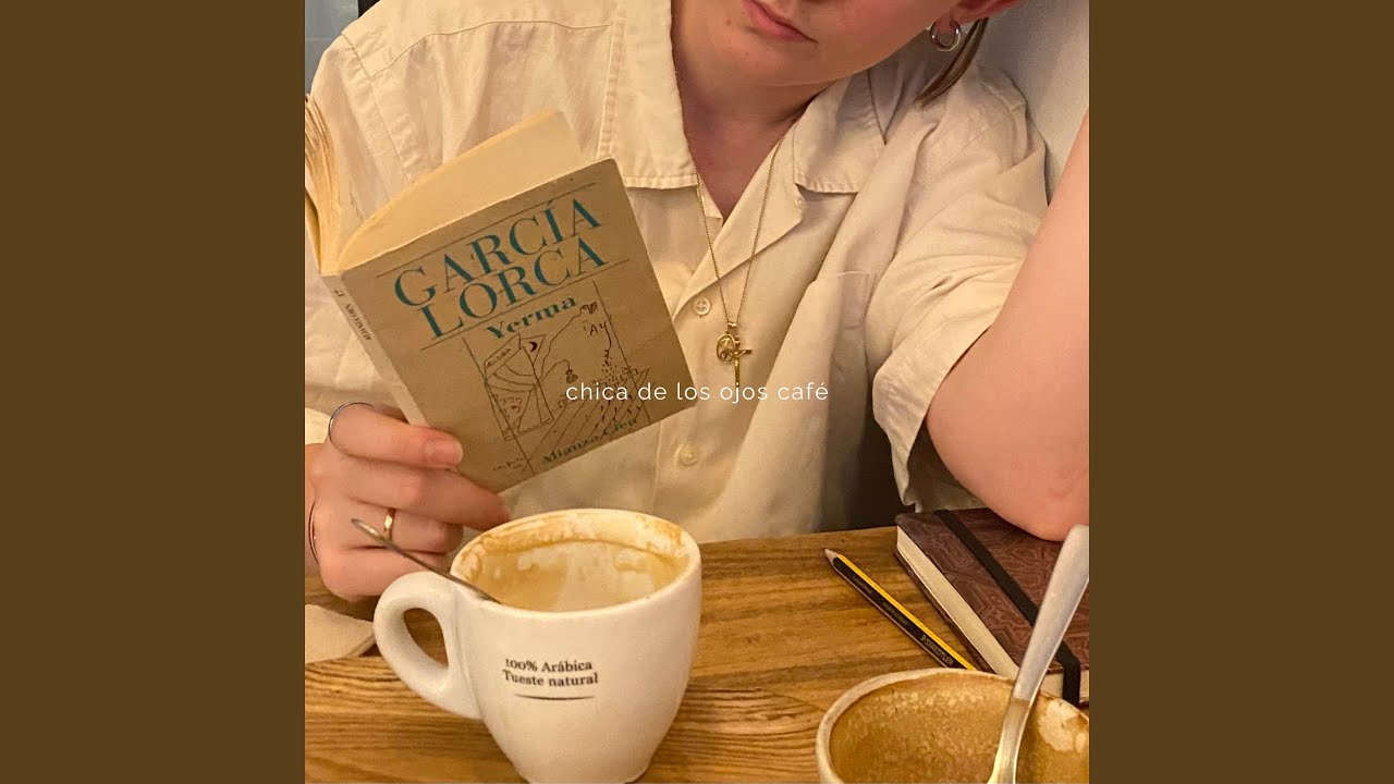 chica de los ojos café