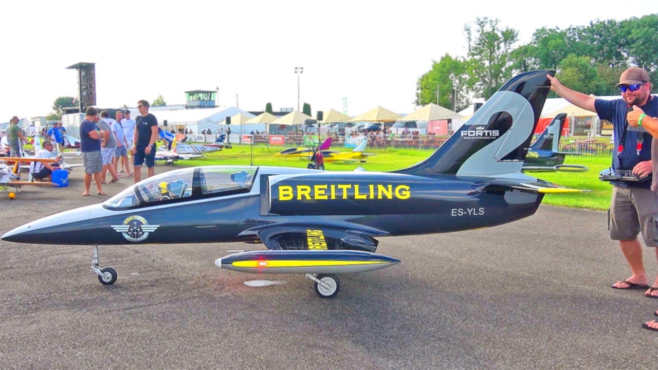 77KG XXXL L-39 ALBATROS RC TURBINE JET DEMO FLIGHT