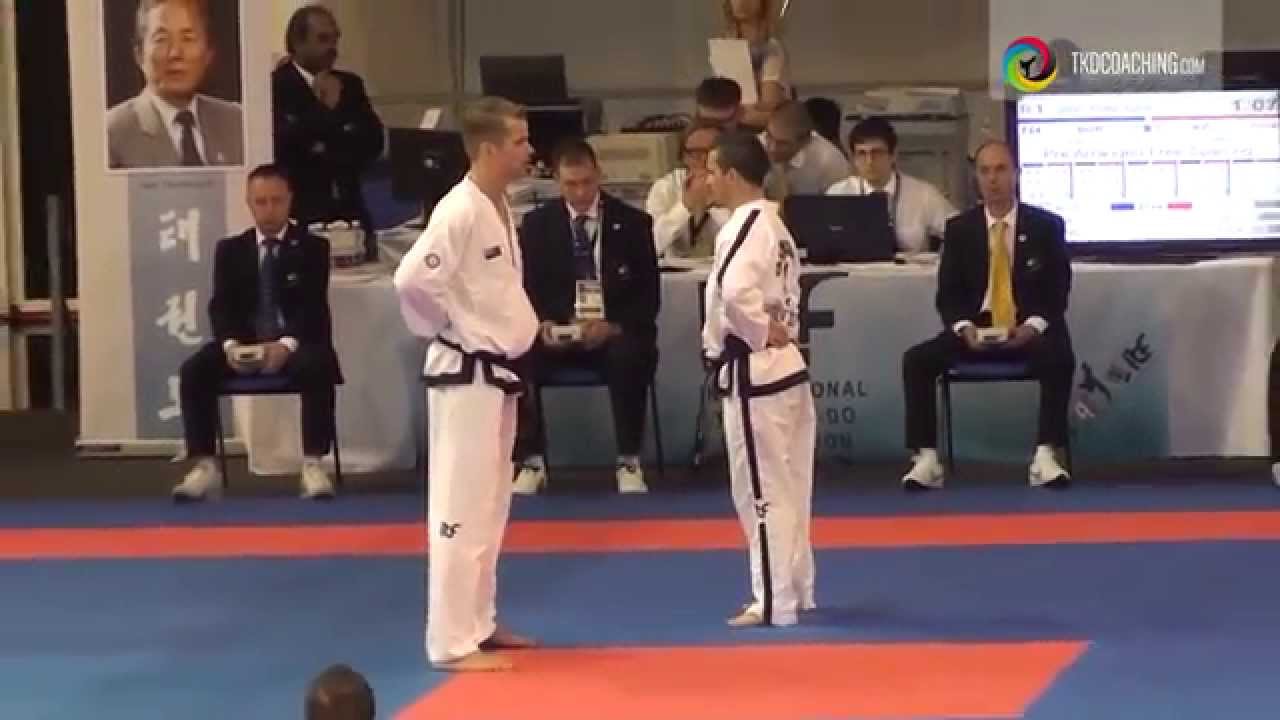 Pre-Arranged Free Sparring – Sample Clip with Mark Trotter & Carl van Roon