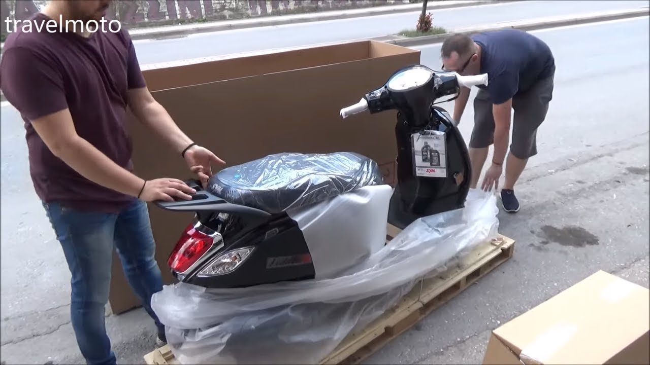 unboxing new SYM Fiddle 125 scooter