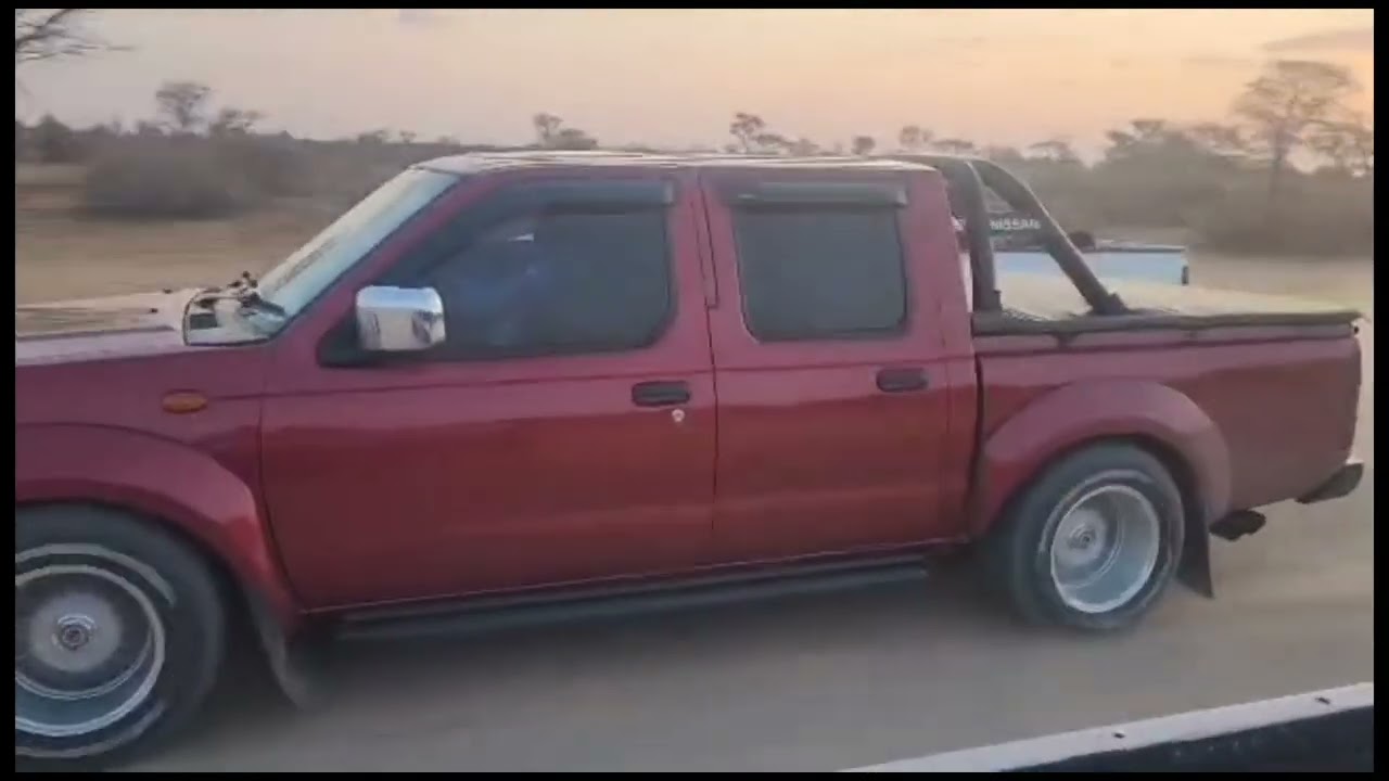 Battle of the Vg33's || Sidechick vs Spectacular 🔥🔥 || Nissanv6 bakkies 🇳🇦🇳🇦