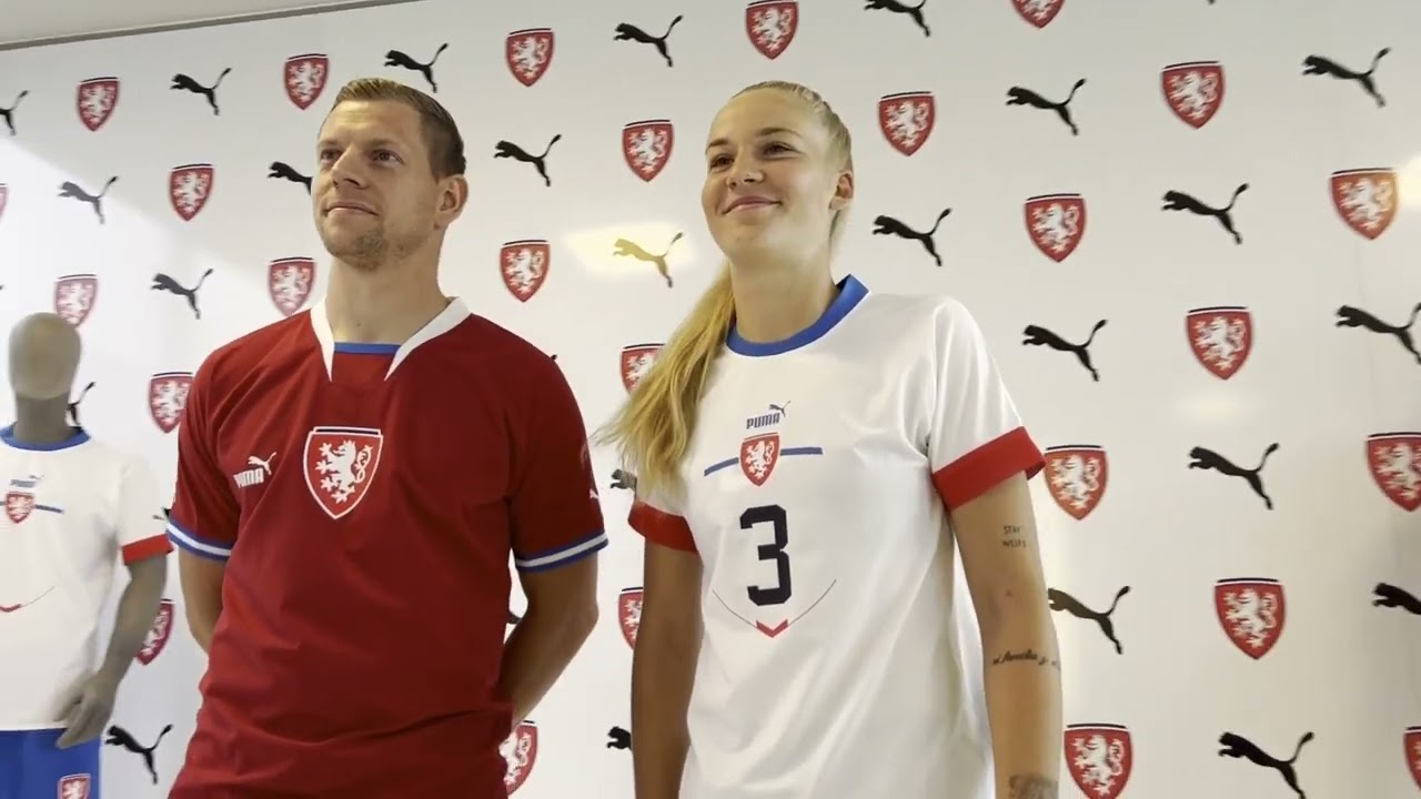 Historie i budoucnost. Reprezentace představila nové dresy