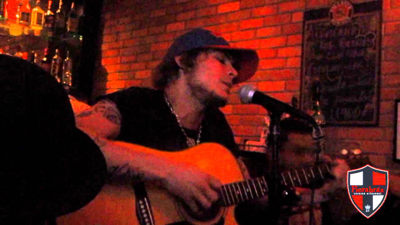 Bryan Visbal en Fierabrás Pub