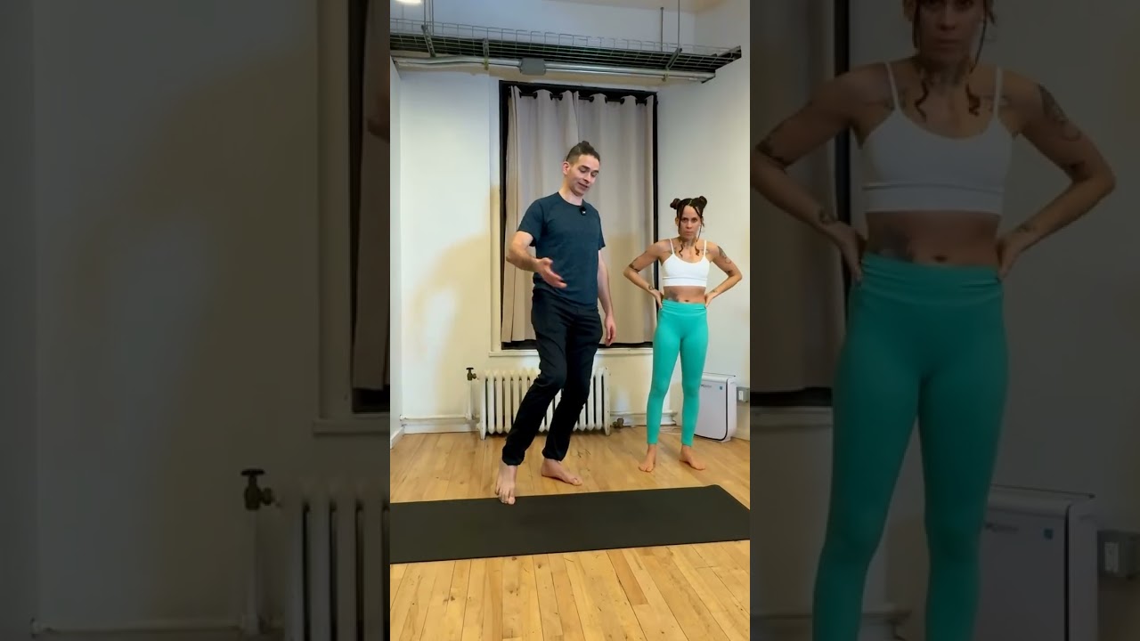 Acroyoga Curriculum V2: Level 2: Lesson 16: Pose - Backflying (Full lesson)