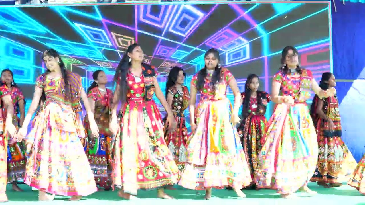 Garba dance - students #viral #trending #collegeday