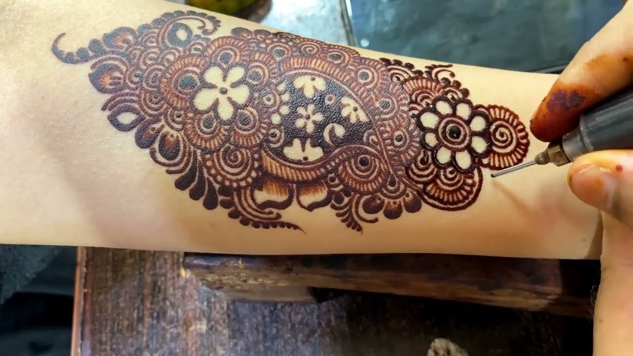 injection mehndi | long bail and circal  design #hassanmehndiparlour #mehndi #henna