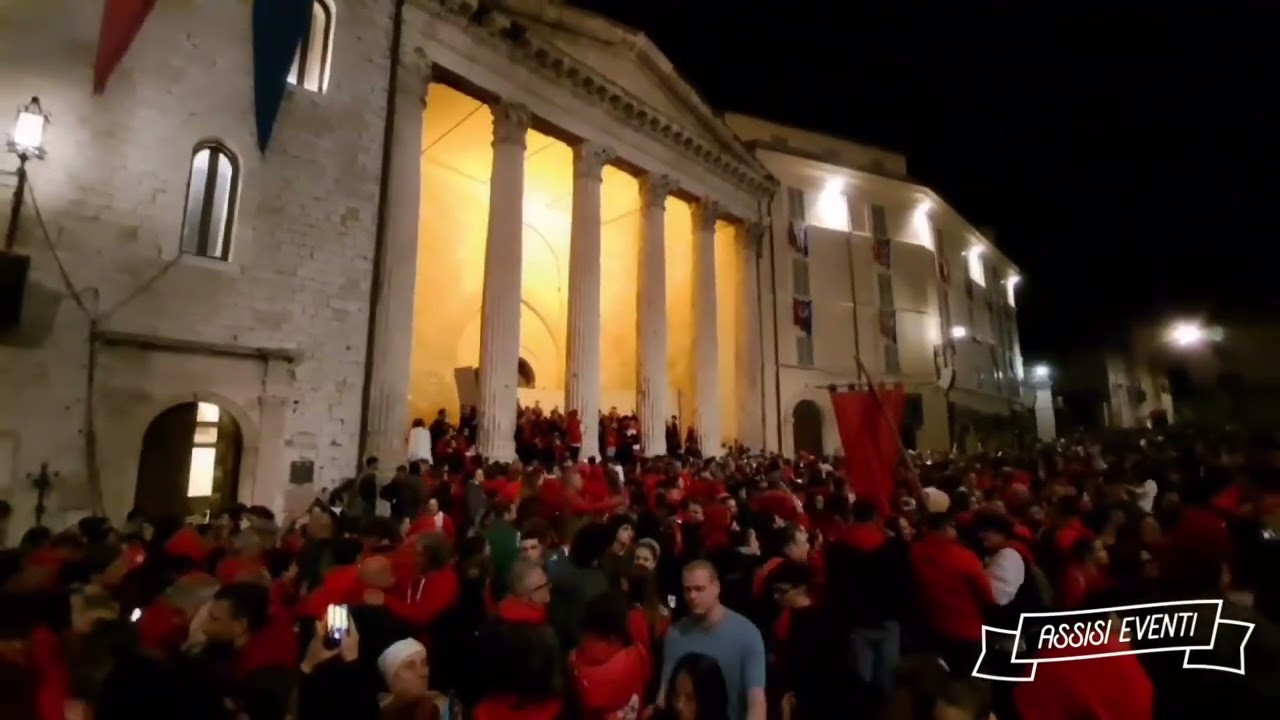 La Magnifica Parte de Sotto in festa per la vittoria del Calendimaggio