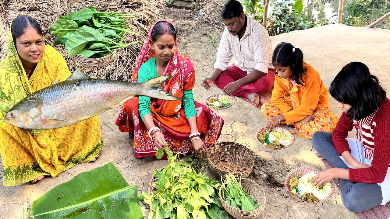 জমির টাটকা পালং শাক আর অসময়ের পাকা ইলিশ দিয়ে আজকের দুটি রান্না / Winter season hilsha fish recipe