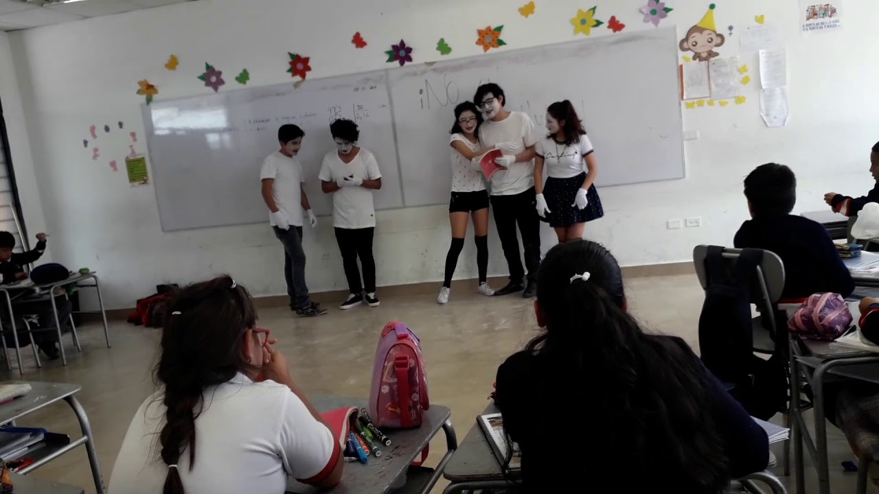 Dramatización de mimos sobre 
