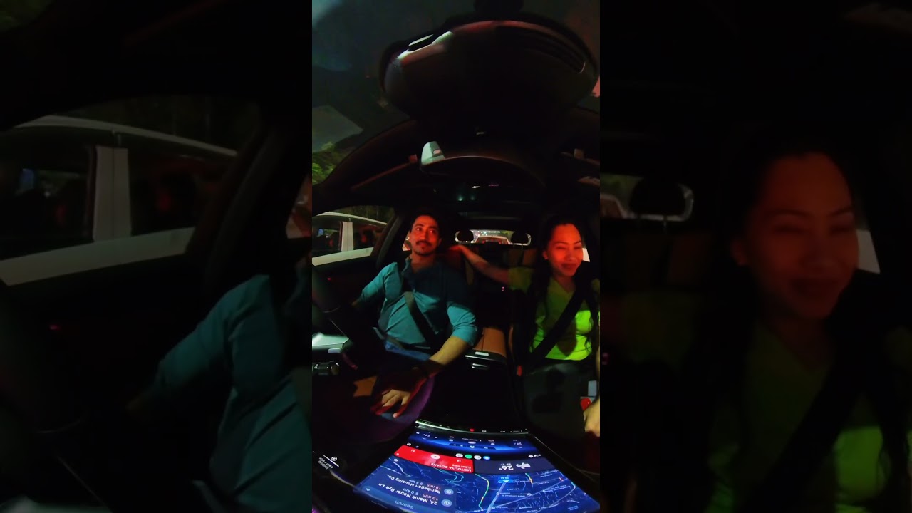 #public #reaction on my car 😮 #couple #travel