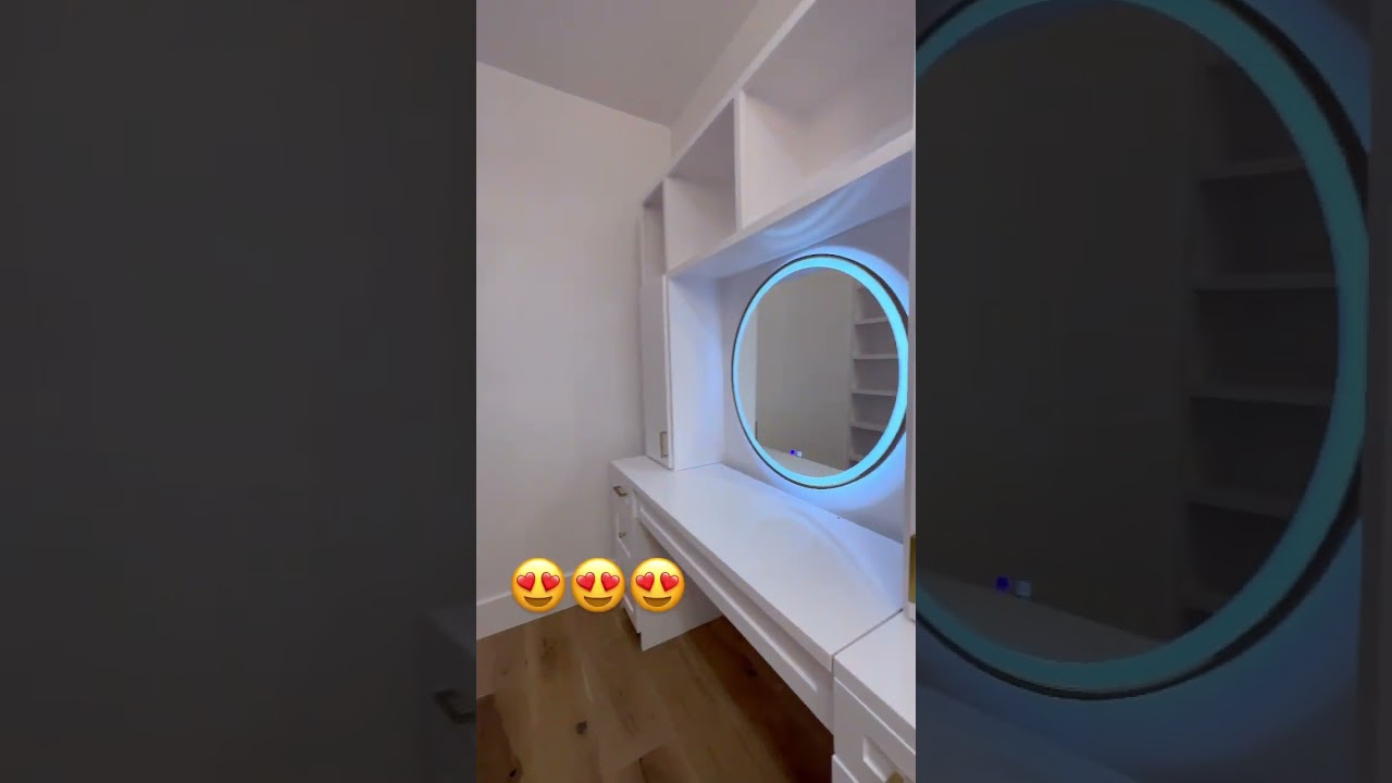 Ladies, do you find this closet spectacular? 😍 #shorts #shortsvideo #shortsyoutube #design #home