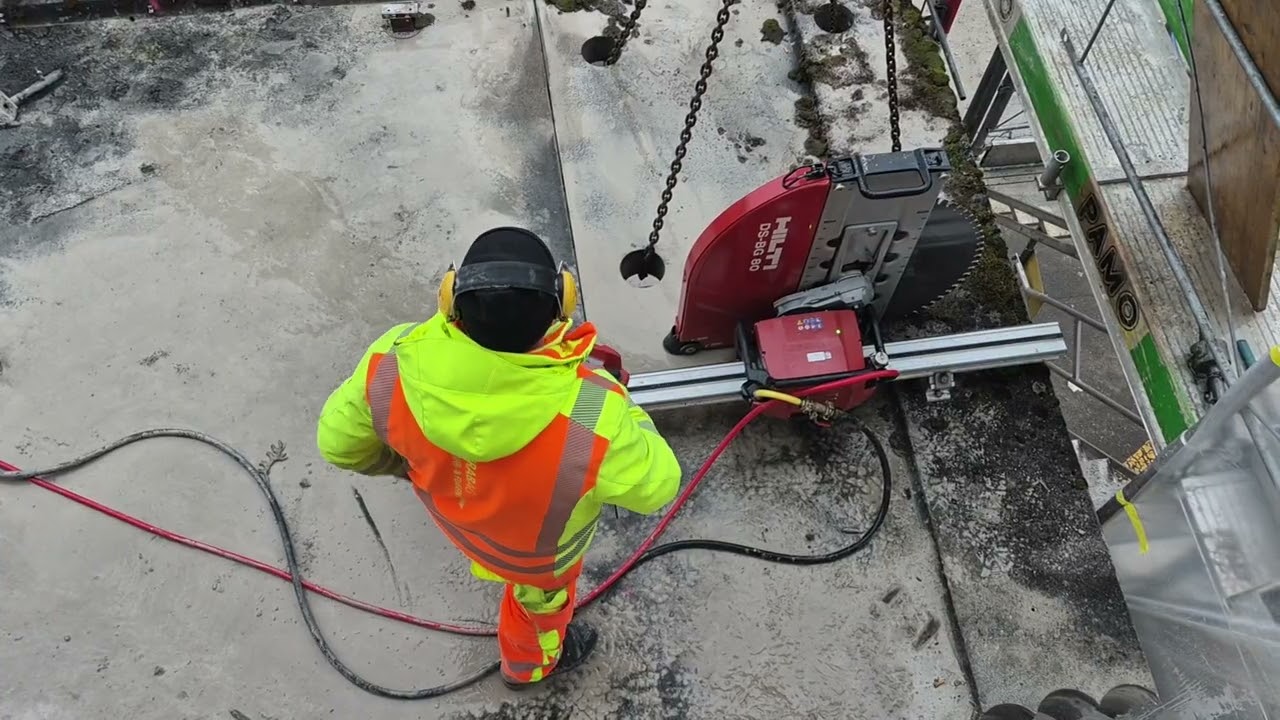 SCHWERTGASSE  - Tankstellendach Entfernung am 19.01.2026
