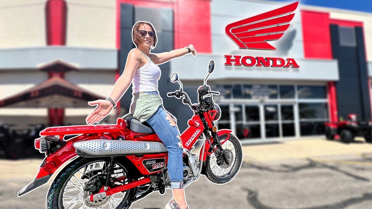Она обожает Honda Trail 125.. (Первая поездка!)